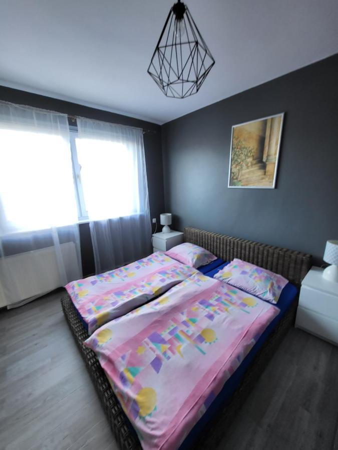 Апартаменти Apartament Julia Leba Kwiatowa Екстер'єр фото